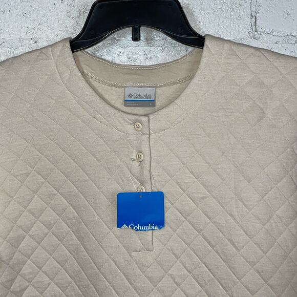 Columbia Women's Hart Mountain Quilted Crewneck Top - Chalk Small $90 - Picture 2 of 8